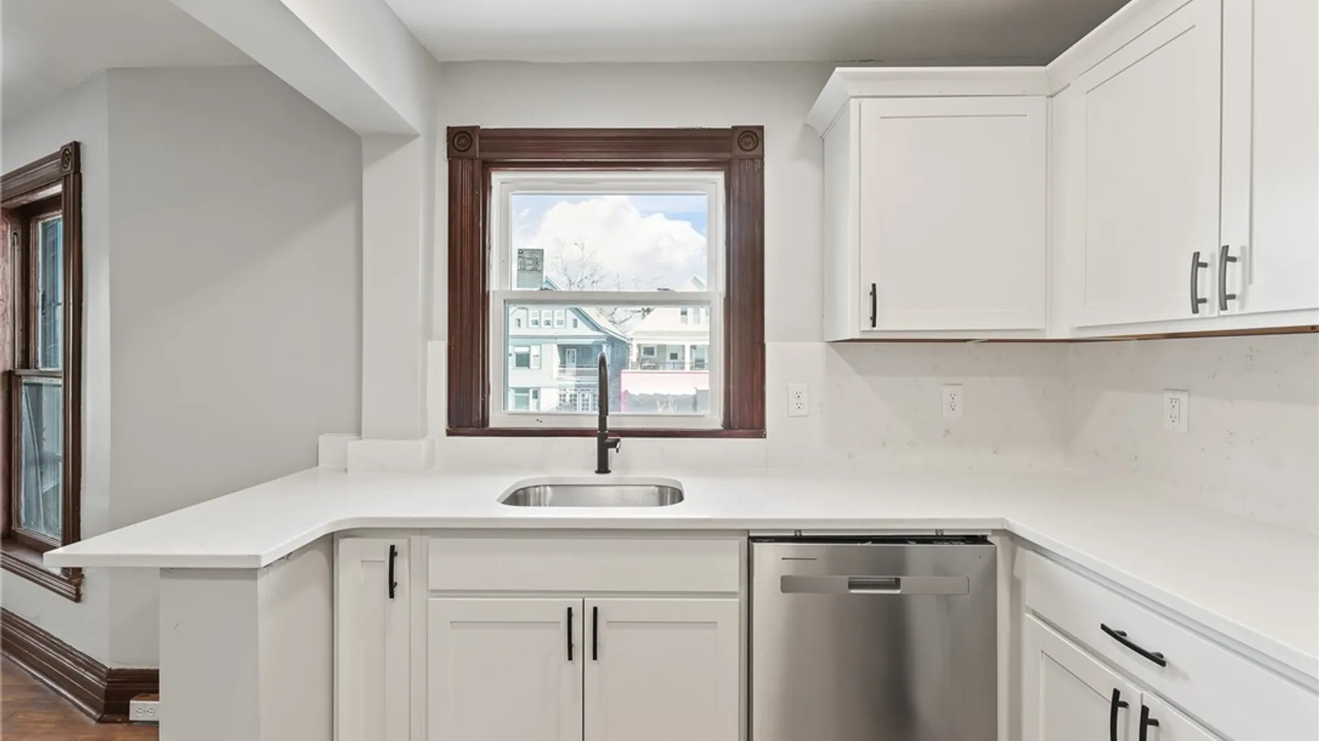 Property at 834 Elmwood Avenue, Buffalo, NY 14222 30