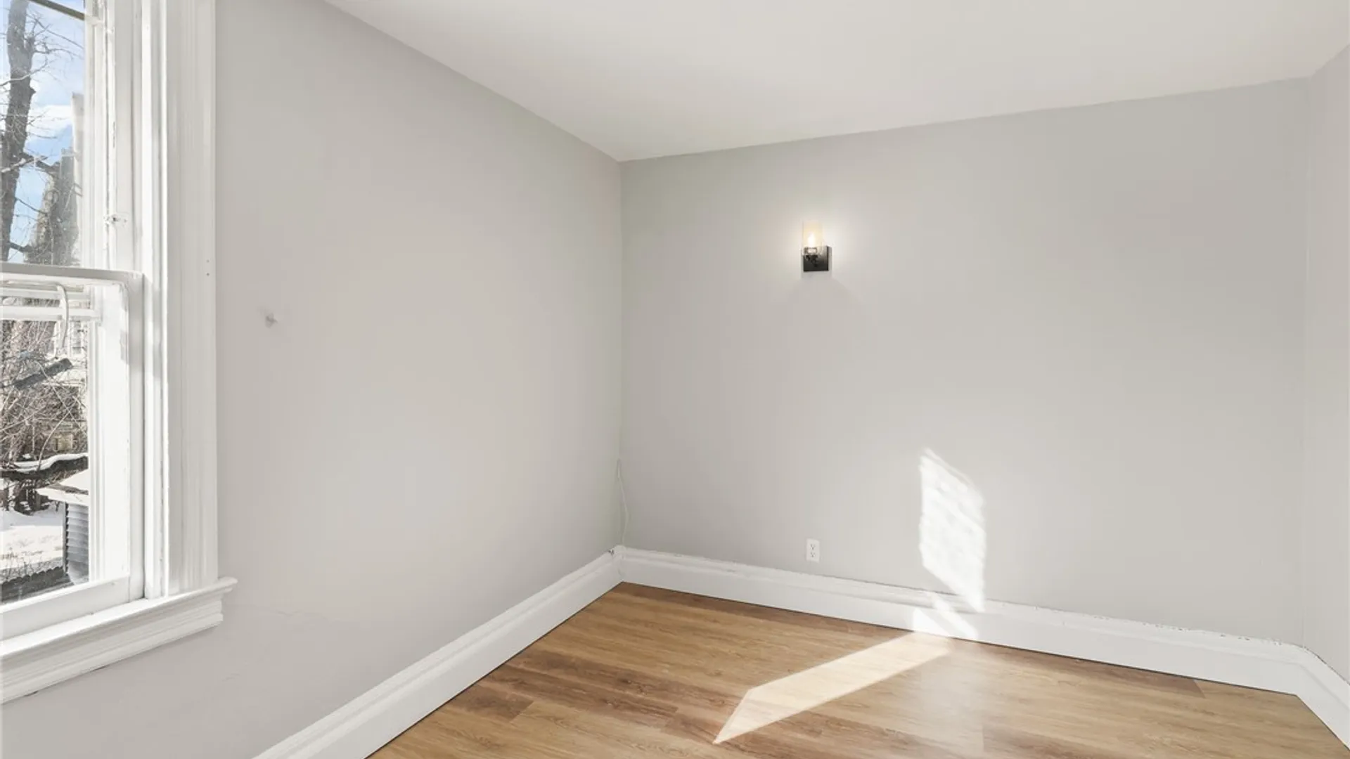 Property at 834 Elmwood Avenue, Buffalo, NY 14222 34