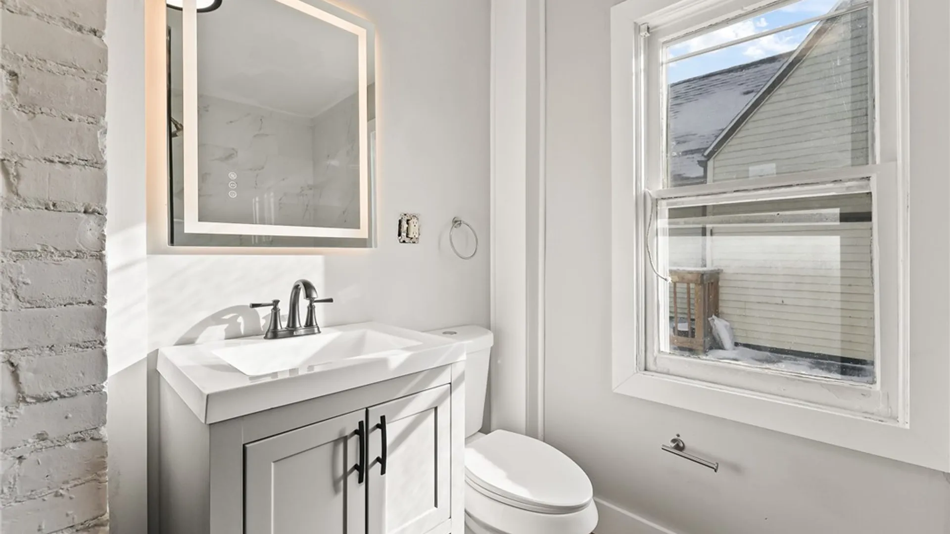 Property at 834 Elmwood Avenue, Buffalo, NY 14222 37