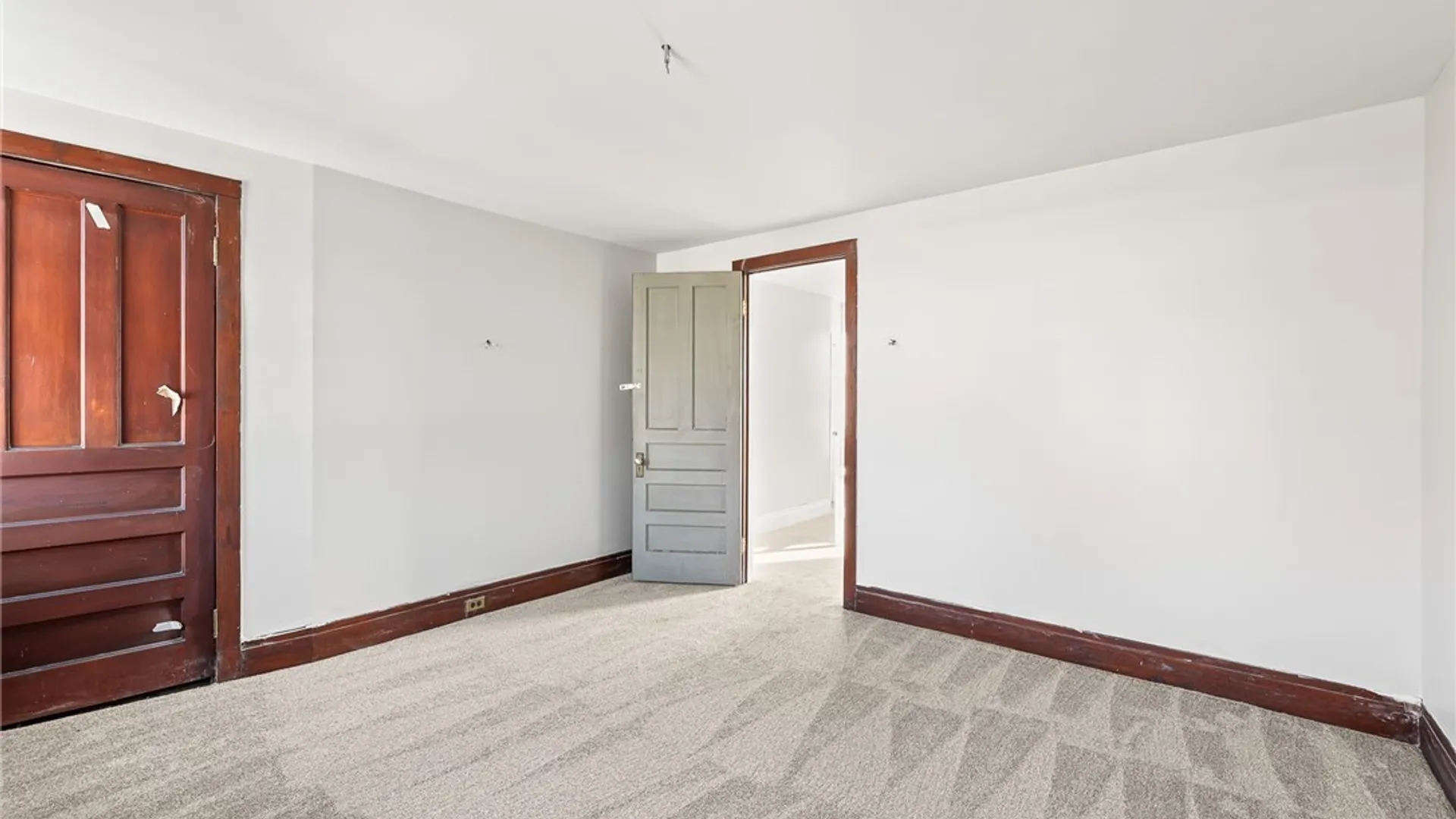 Property at 834 Elmwood Avenue, Buffalo, NY 14222 42