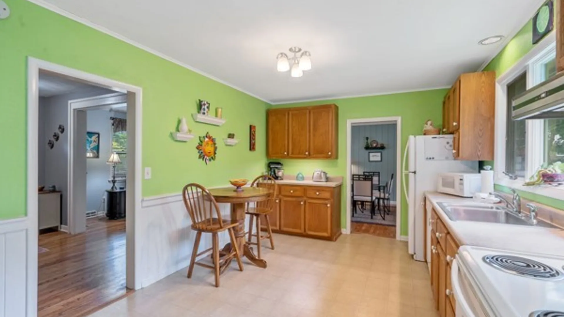 Property at 99 Woodmancy Lane, Manlius, NY 13066 14
