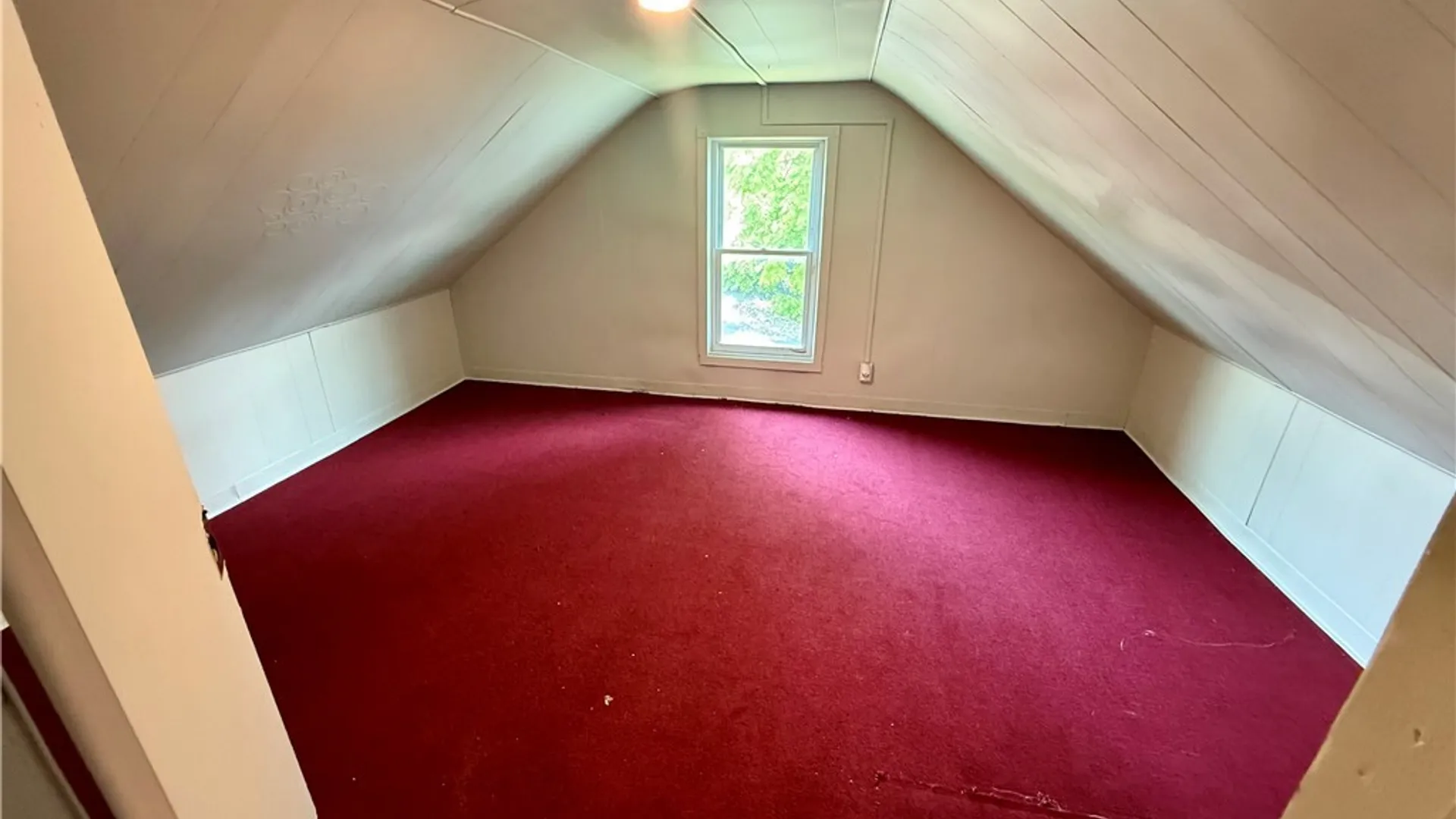 Property at 24 Amsterdam Avenue, Buffalo, NY 14215 15