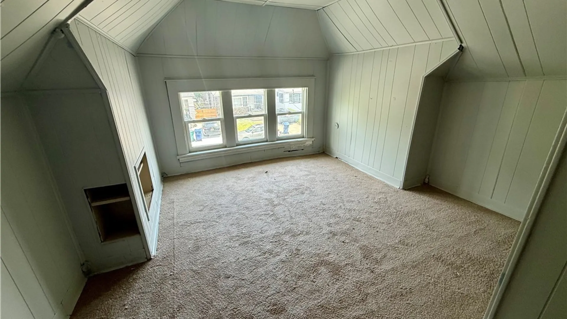 Property at 24 Amsterdam Avenue, Buffalo, NY 14215 17
