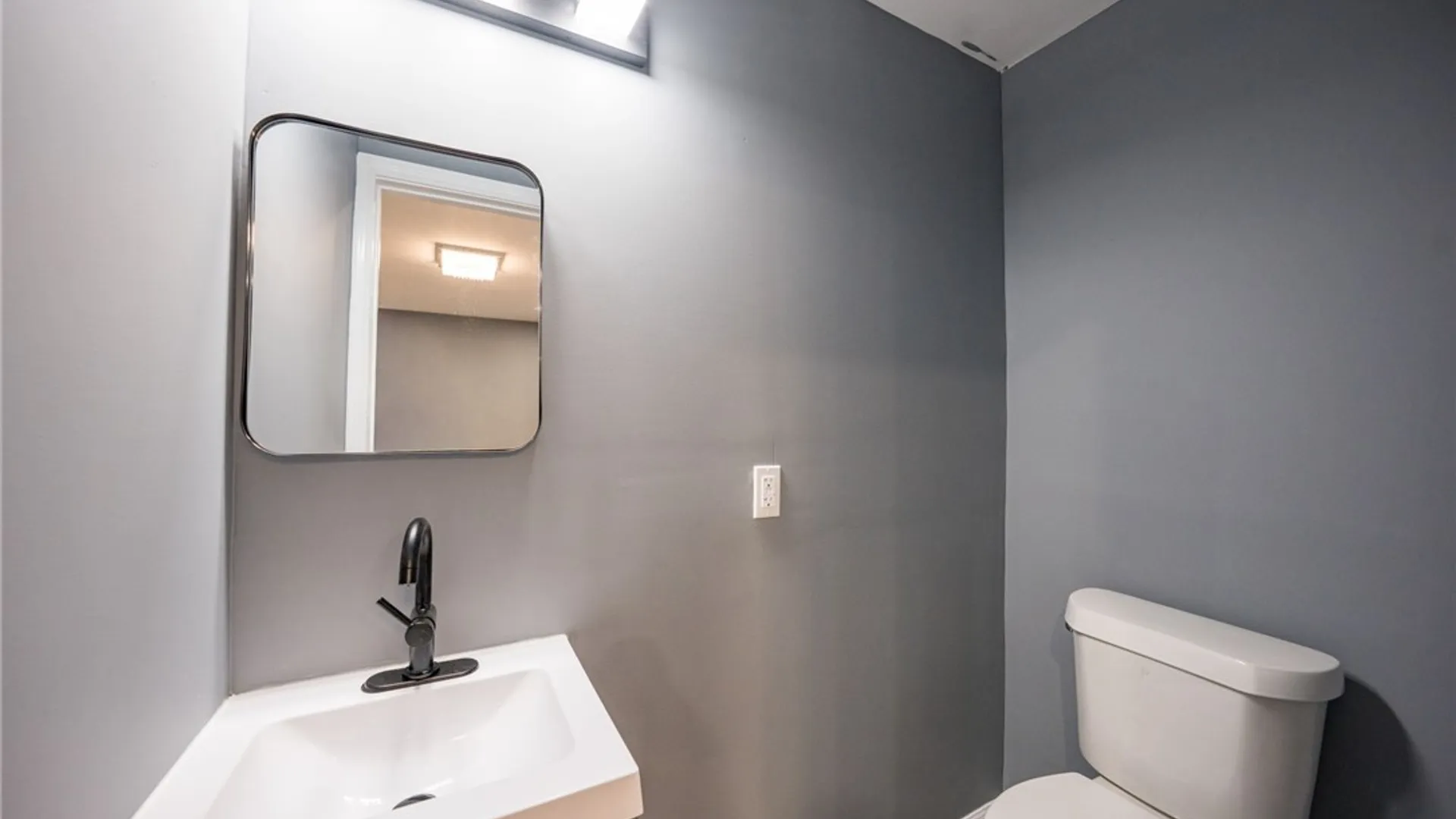 Property at 2605 Hakanaw Avenue, Hamburg, NY 14075 22