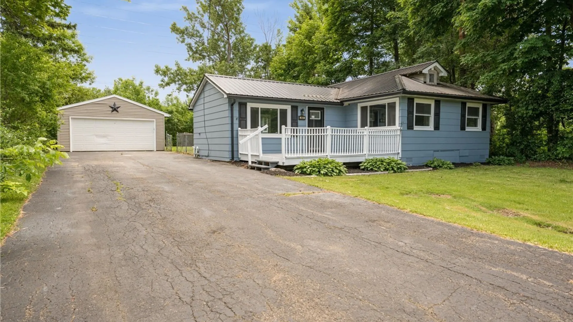 Property at 2605 Hakanaw Avenue, Hamburg, NY 14075 3
