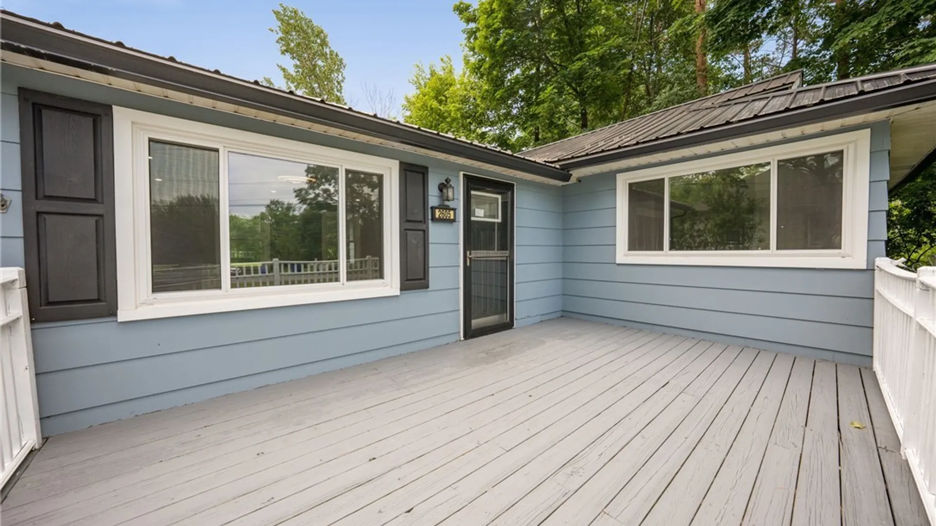 Property at 2605 Hakanaw Avenue, Hamburg, NY 14075 4
