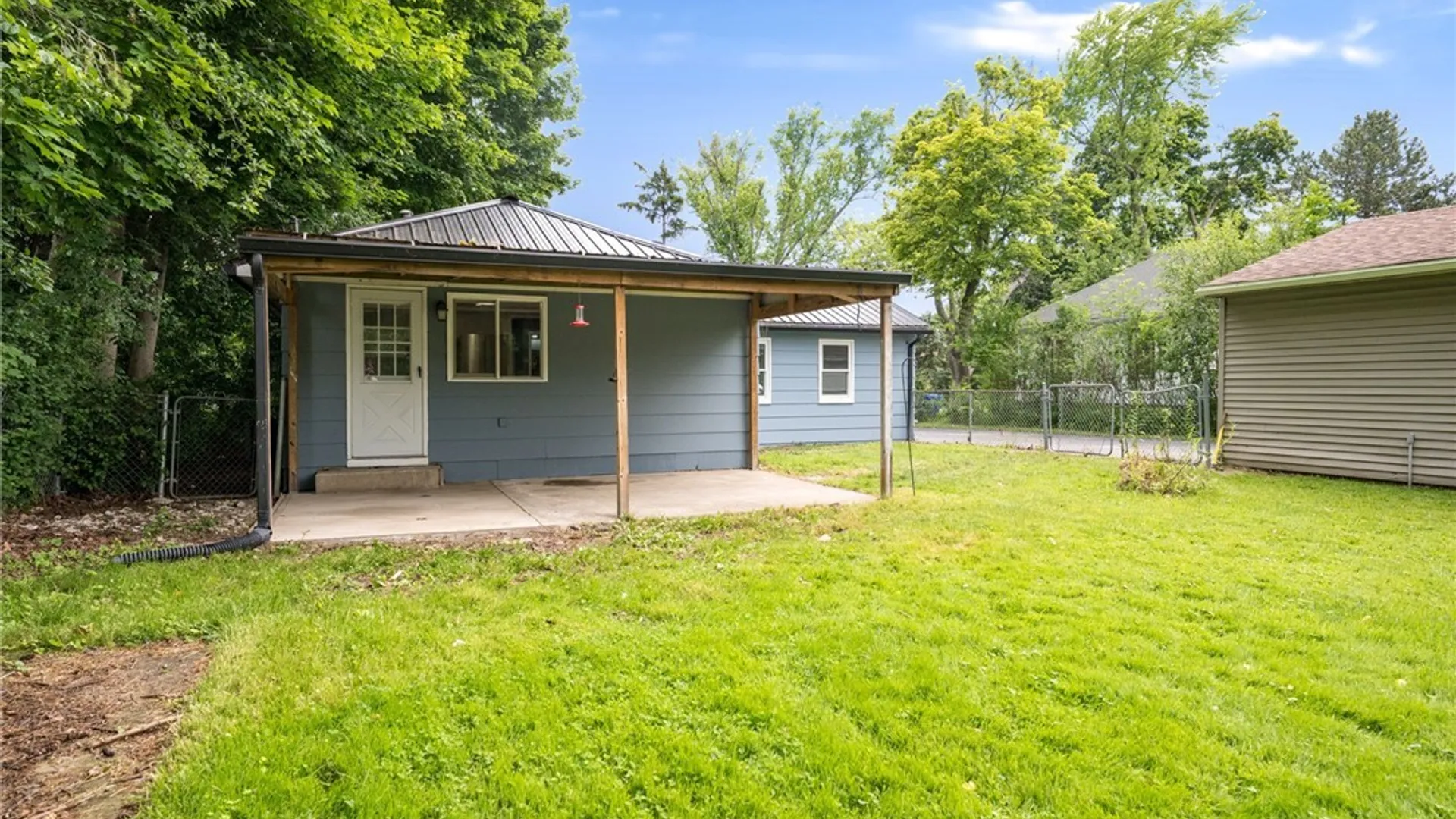Property at 2605 Hakanaw Avenue, Hamburg, NY 14075 7