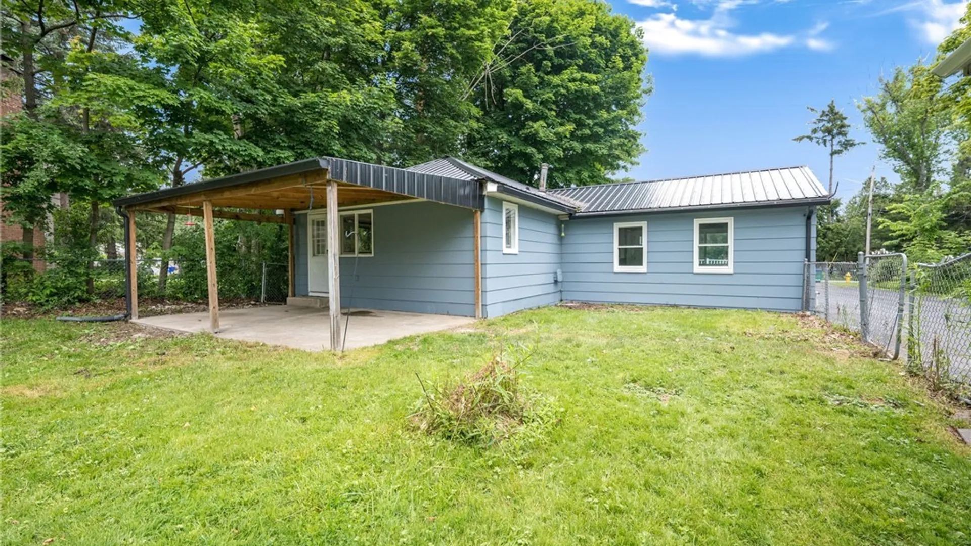 Property at 2605 Hakanaw Avenue, Hamburg, NY 14075 9