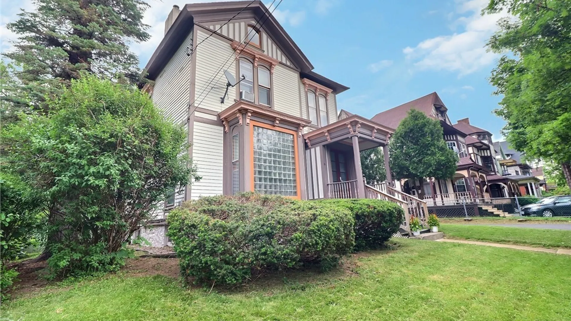 Property at 19 Jewett Place, Utica, NY 13501 3