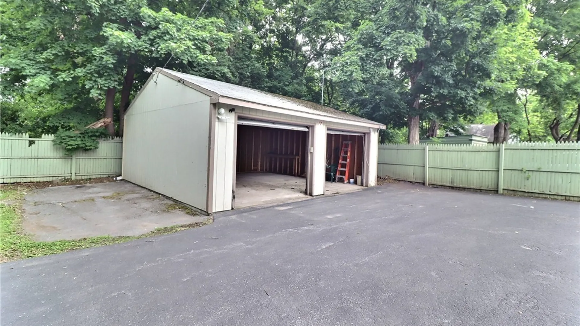 Property at 19 Jewett Place, Utica, NY 13501 6