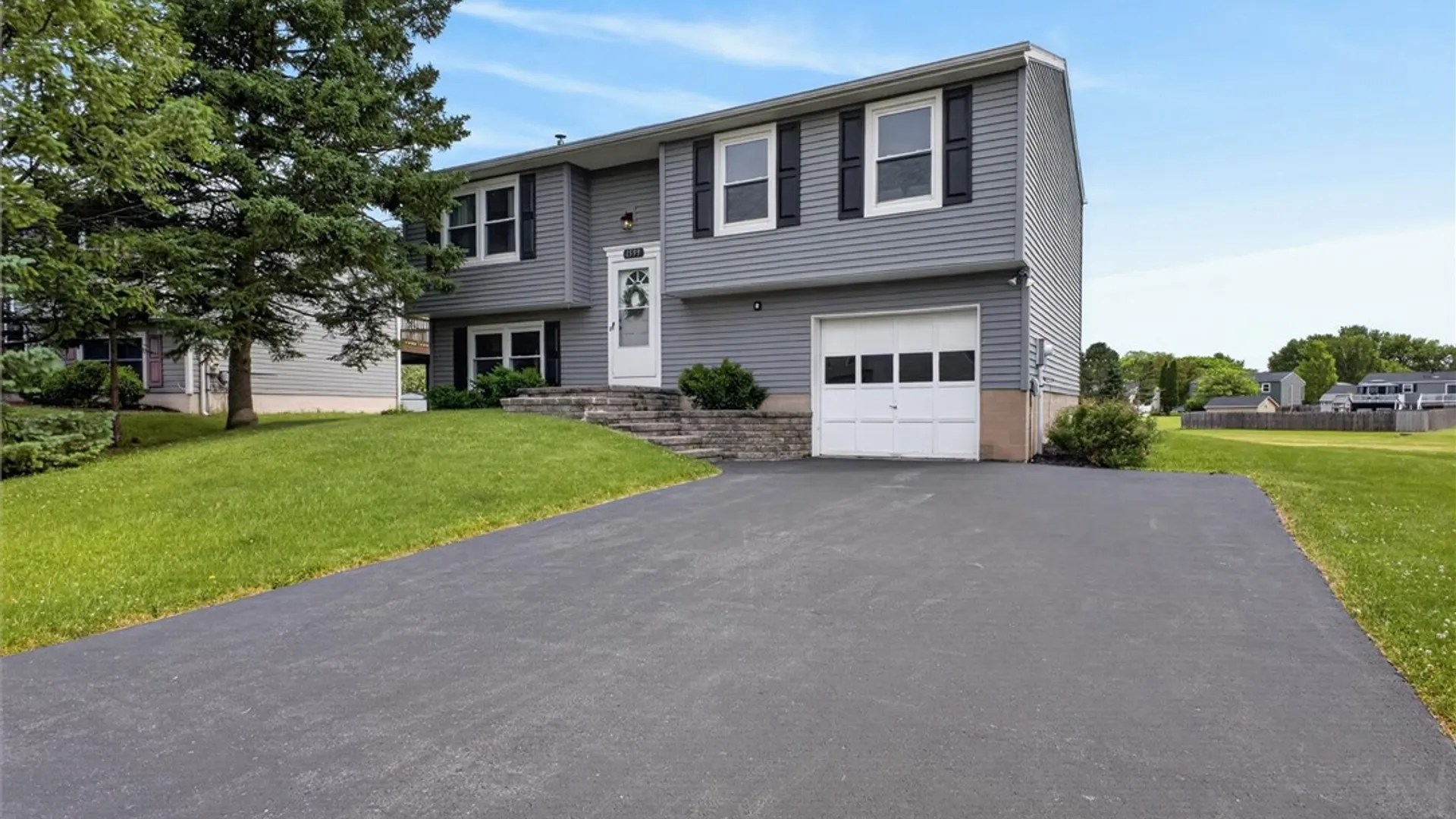 Property at 1599 Flaxen Drive, Farmington, NY 14425 2