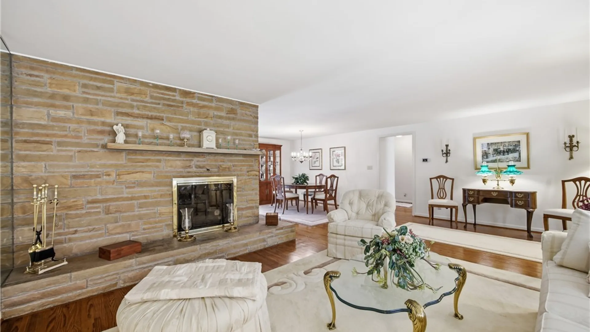 Property at 56 Tristan Lane, Amherst, NY 14221 5