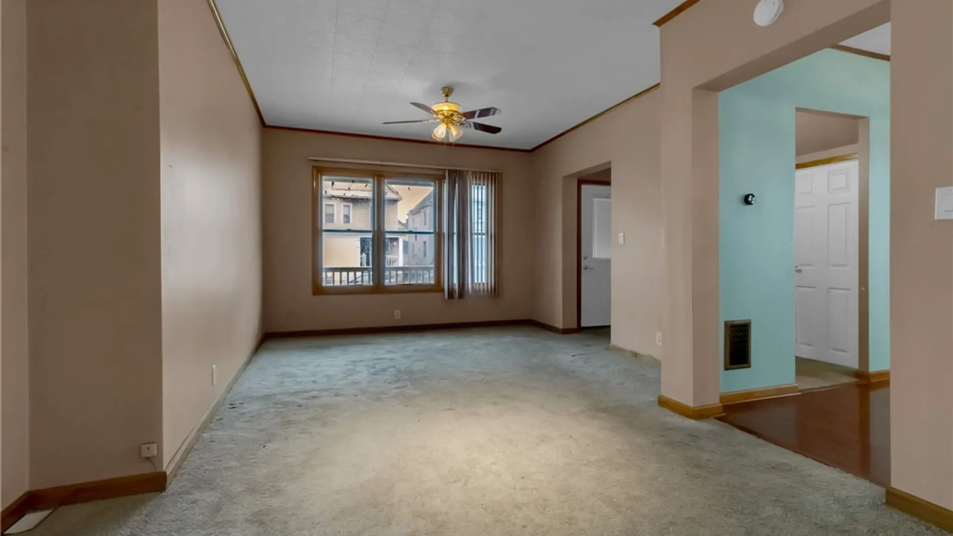 Property at 55 Mount Vernon Avenue, West Seneca, NY 14210 3