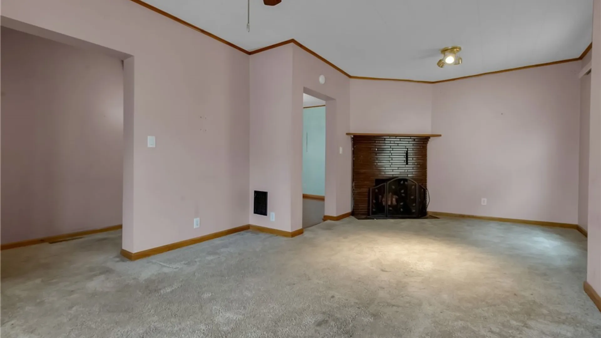 Property at 55 Mount Vernon Avenue, West Seneca, NY 14210 4