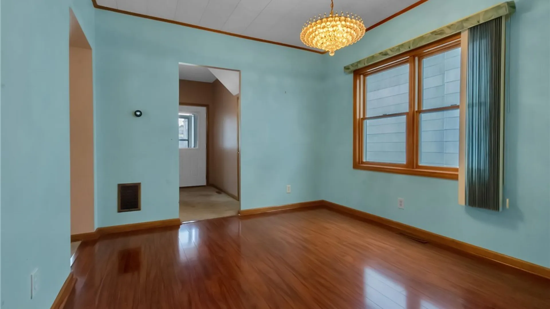 Property at 55 Mount Vernon Avenue, West Seneca, NY 14210 5