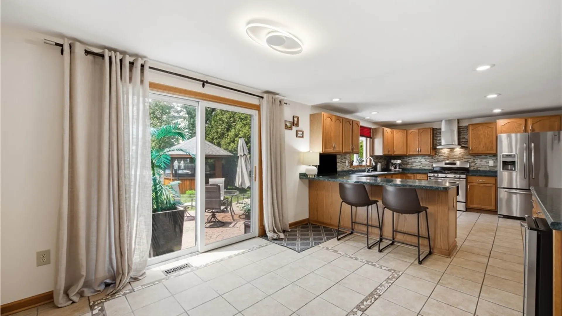 Property at 14 Hitching Post Lane, Amherst, NY 14228 11