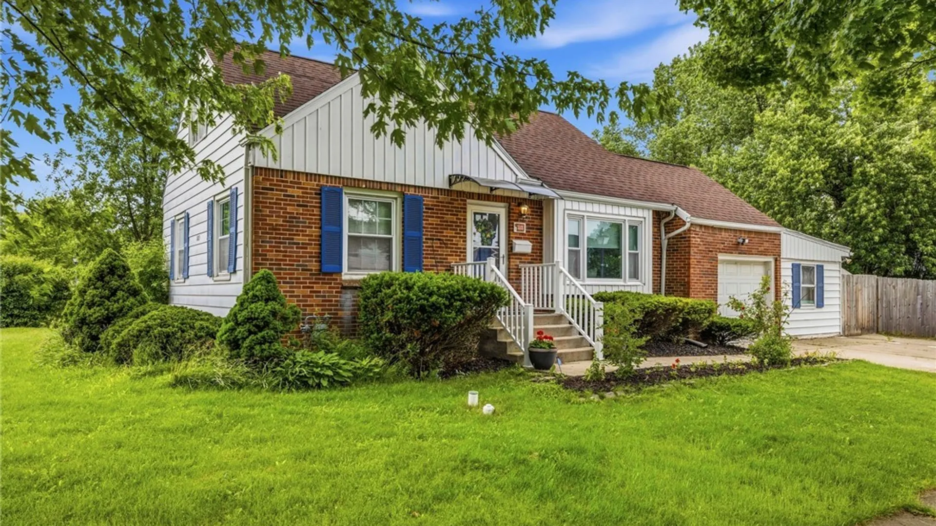 Property at 183 Rosedale Boulevard, Amherst, NY 14226 2