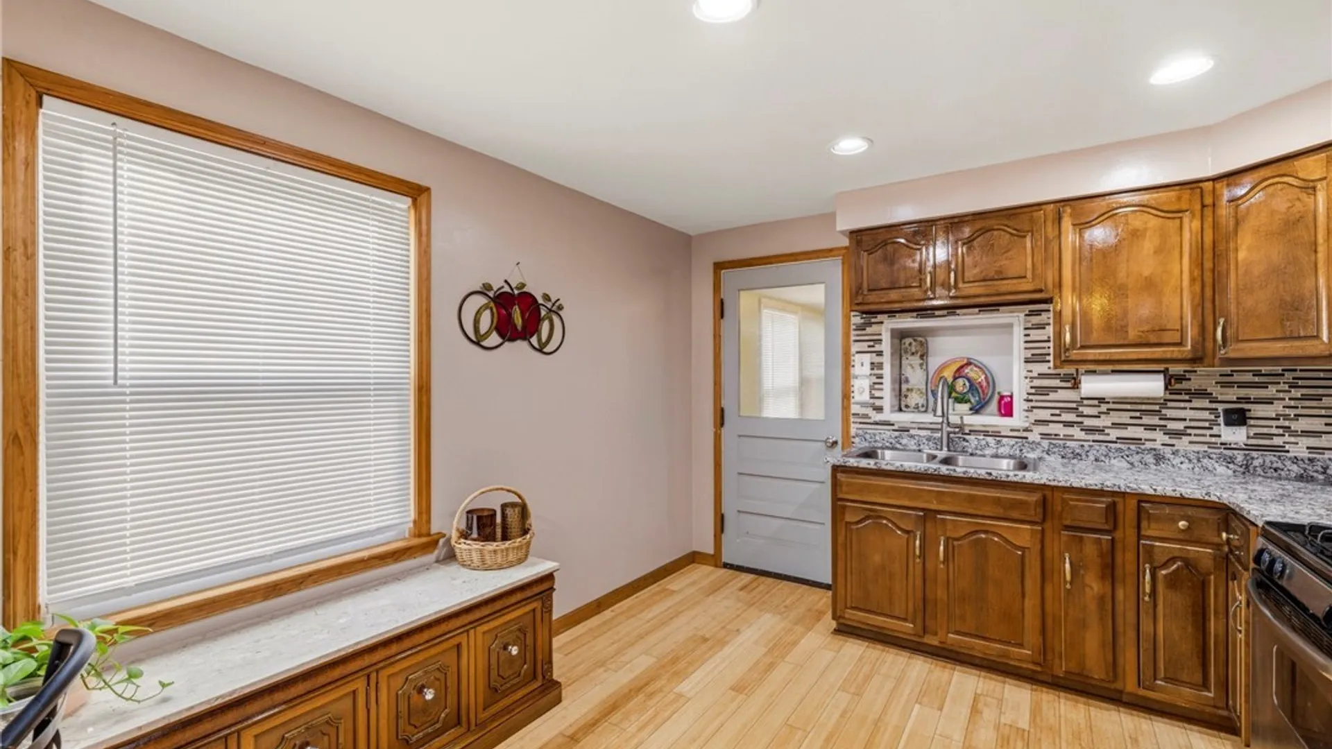 Property at 183 Rosedale Boulevard, Amherst, NY 14226 21