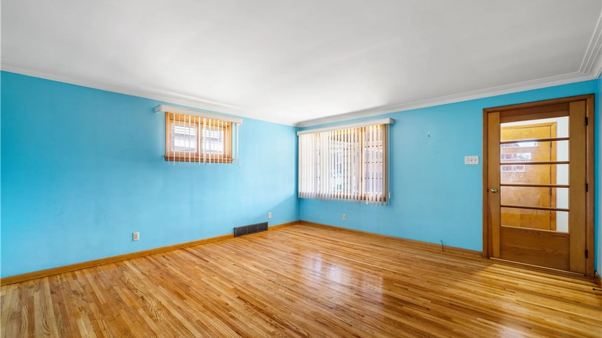 Property at 2750 Niagara Street, Niagara Falls, NY 14303 10
