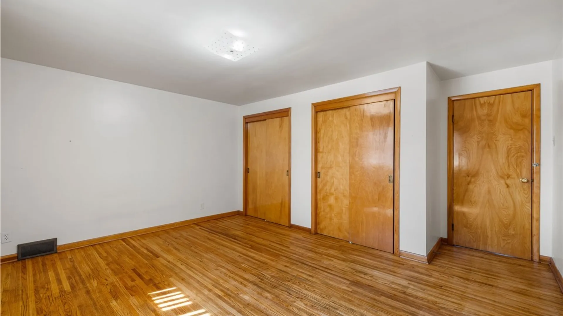 Property at 2750 Niagara Street, Niagara Falls, NY 14303 12
