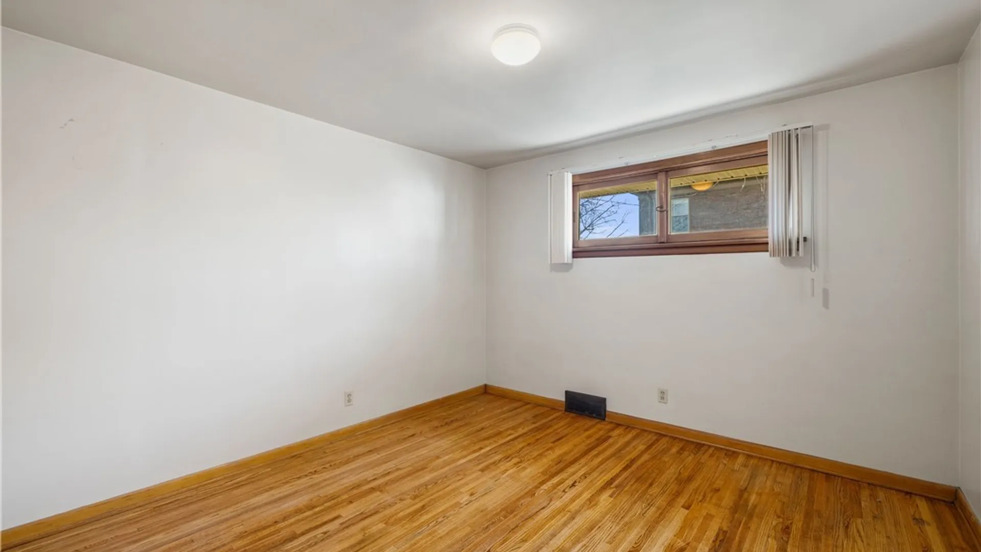 Property at 2750 Niagara Street, Niagara Falls, NY 14303 13