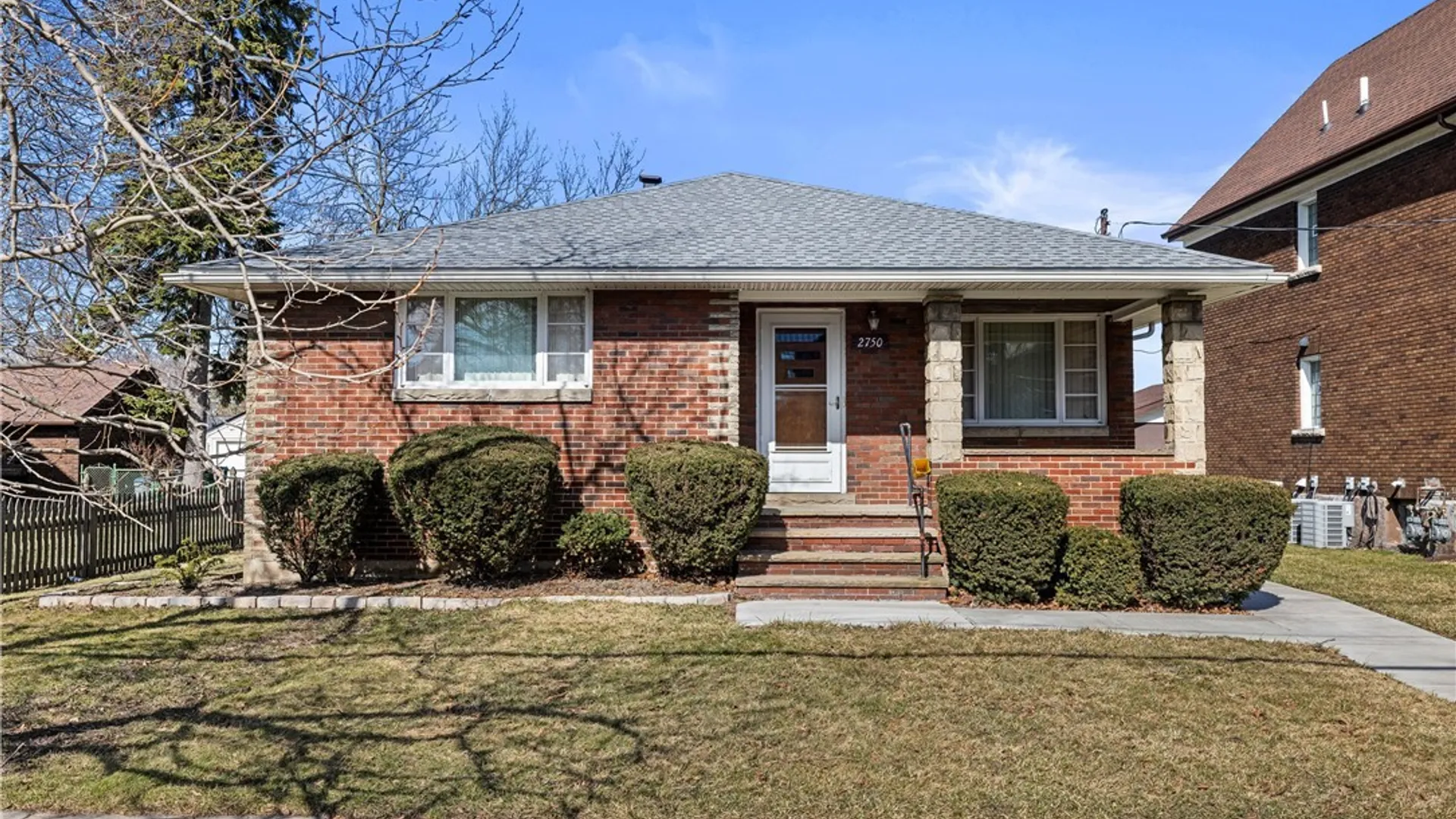 Property at 2750 Niagara Street, Niagara Falls, NY 14303 2