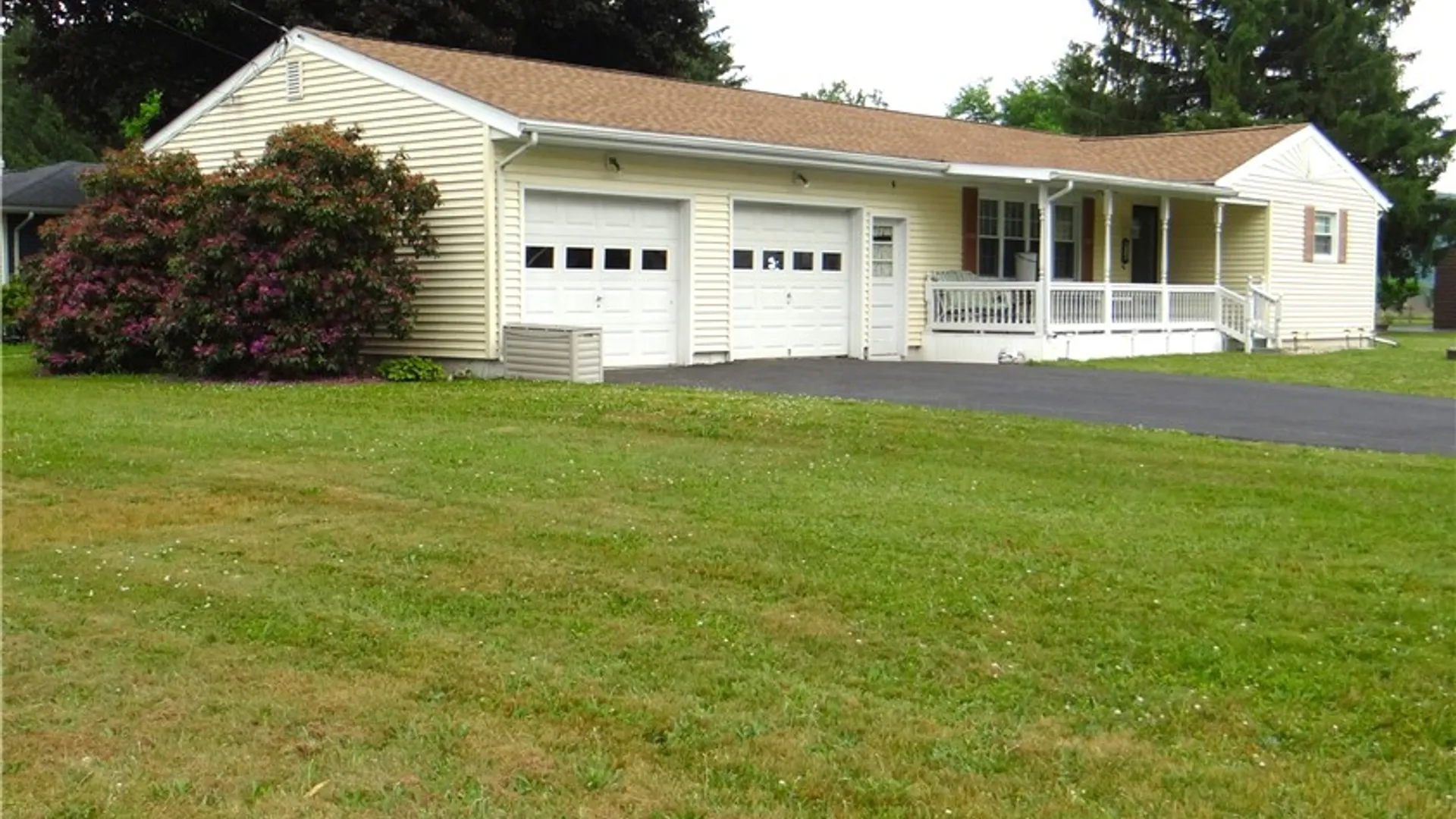 Property at 16 Deo Street, Big Flats, NY 14845 40