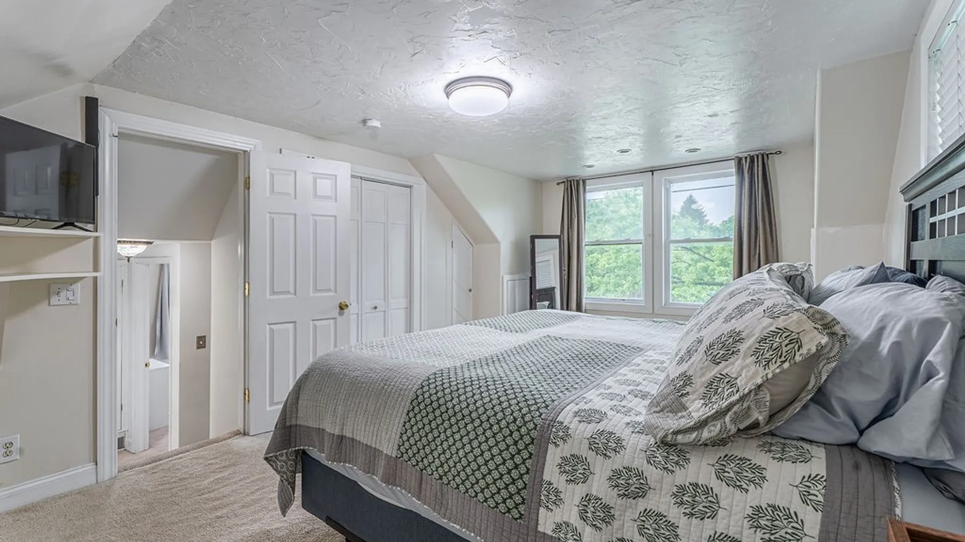 Property at 1772 Center Road, West Seneca, NY 14224 16
