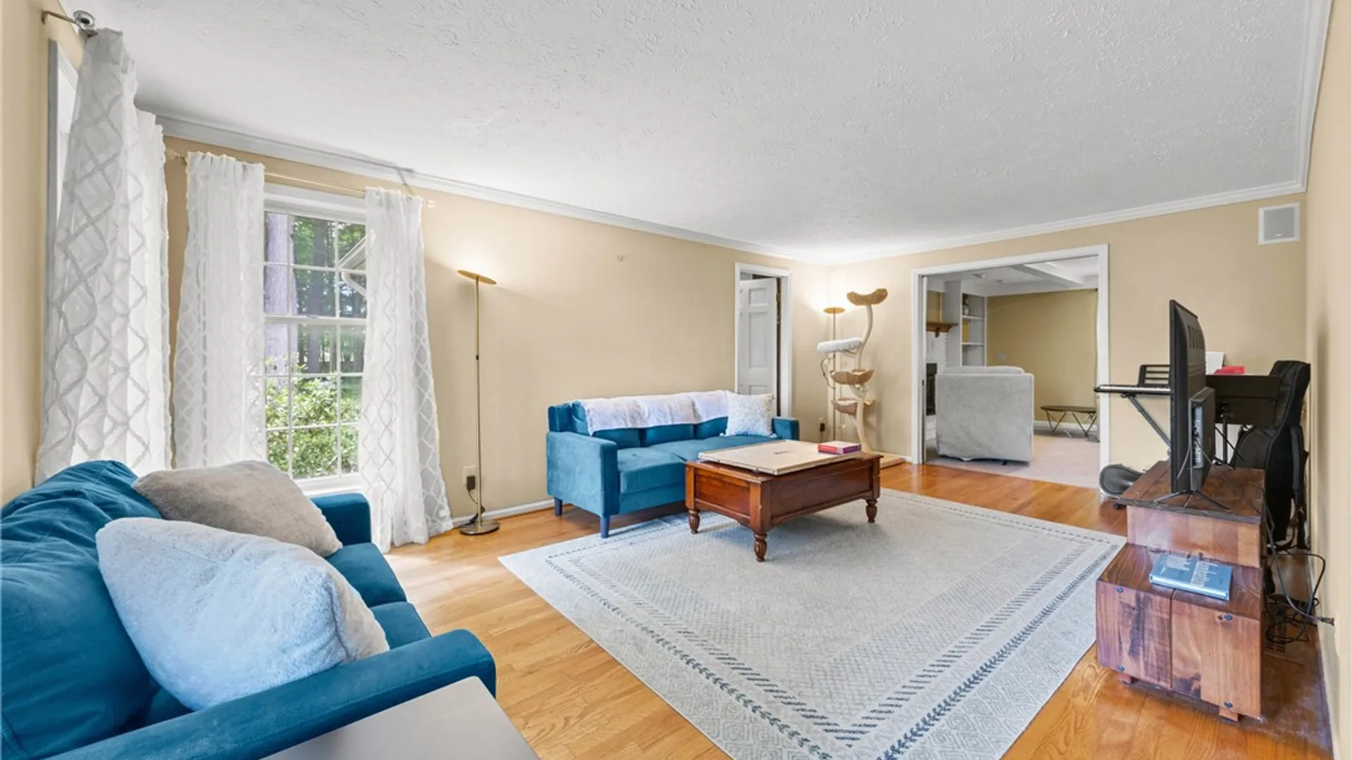 Property at 32 Summit Oaks, Pittsford, NY 14534 2