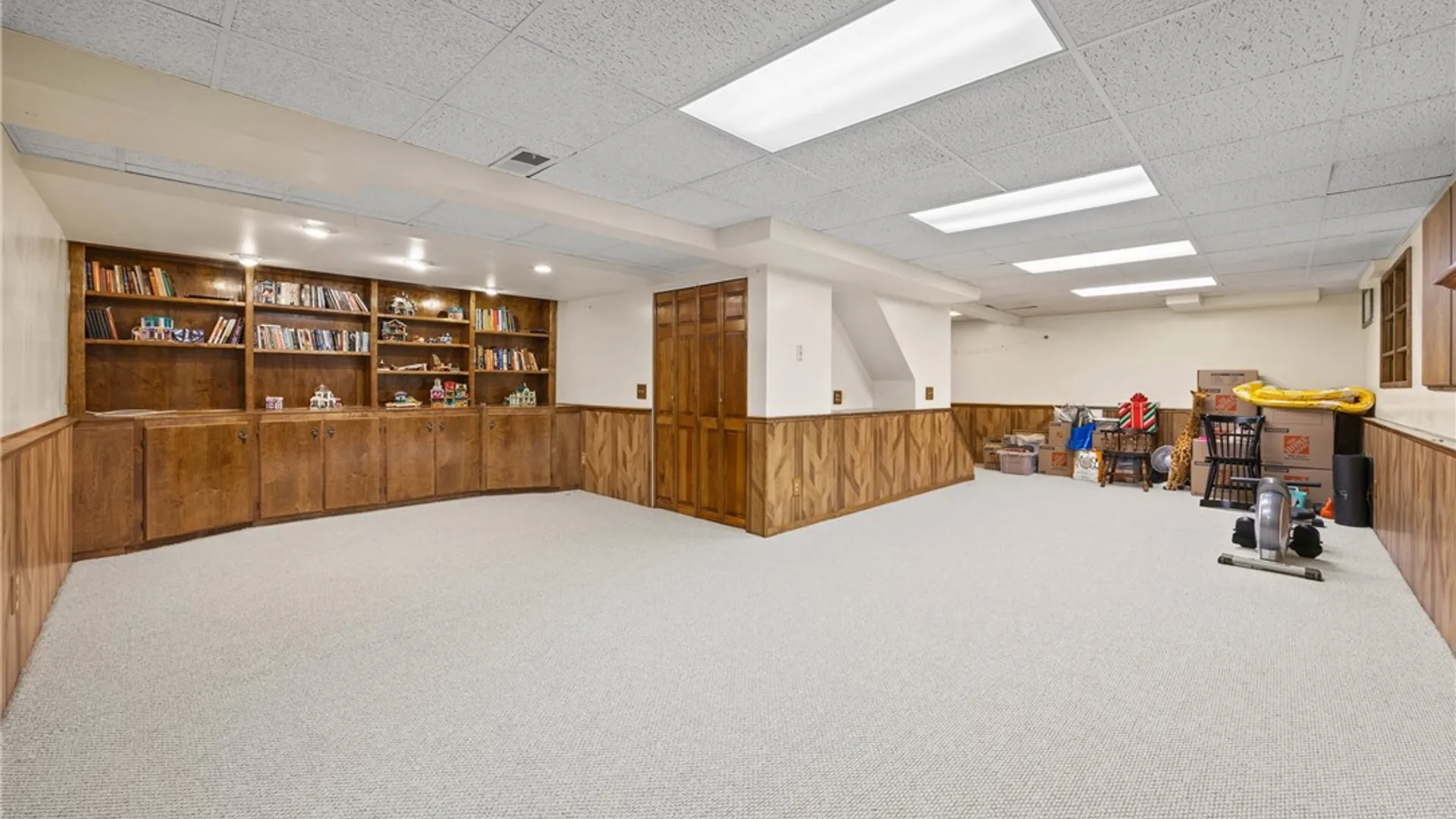 Property at 32 Summit Oaks, Pittsford, NY 14534 39