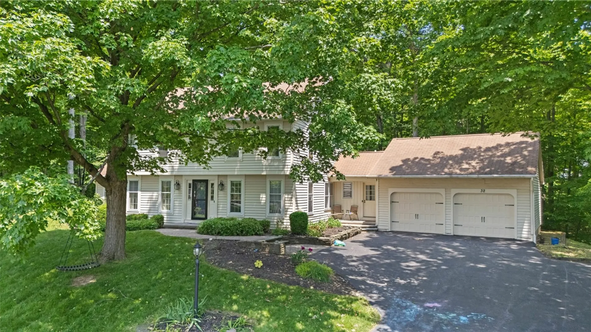 Property at 32 Summit Oaks, Pittsford, NY 14534 44