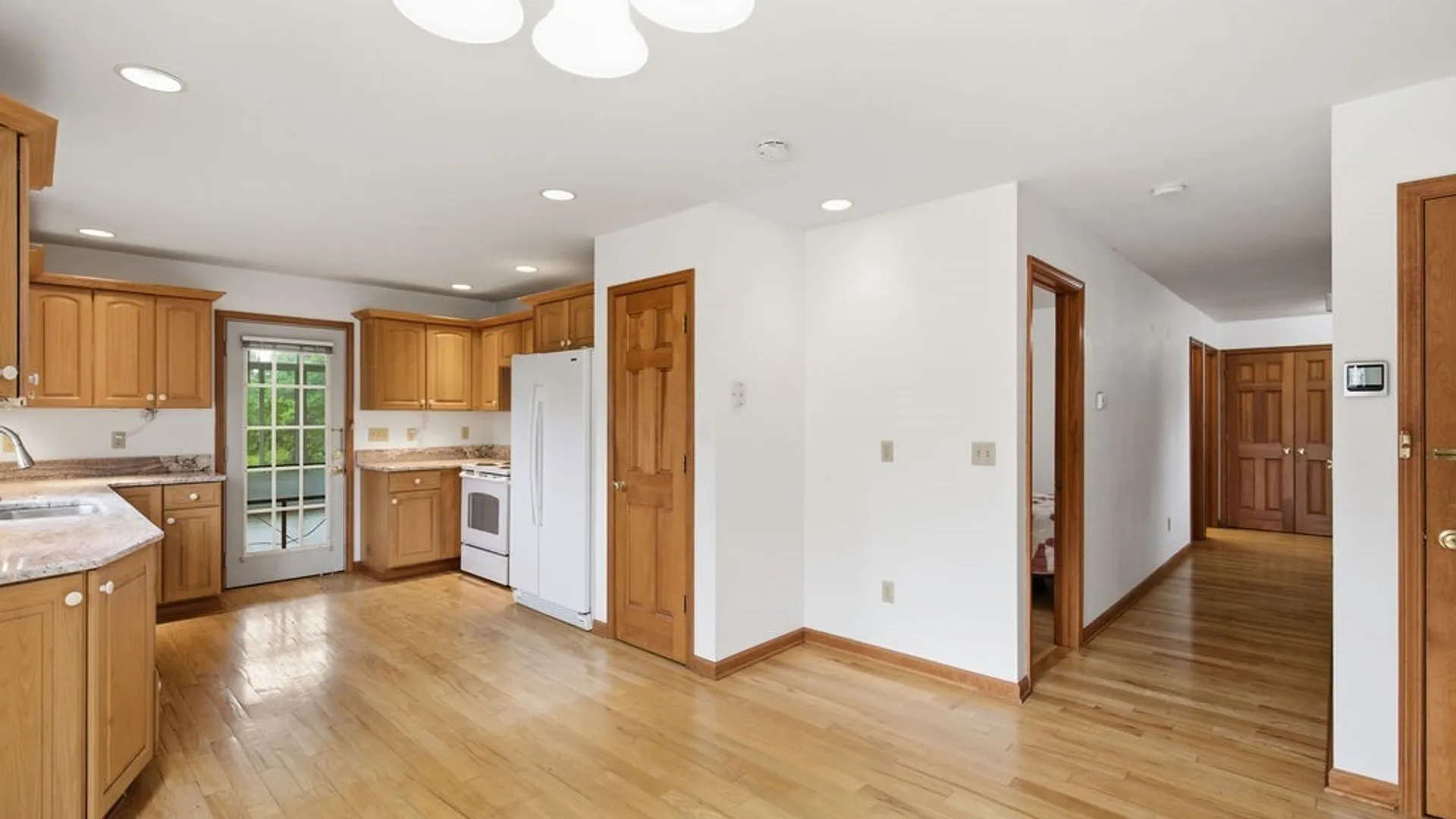 Property at 8413 Sugar Pine Circle, Clay, NY 13090 12