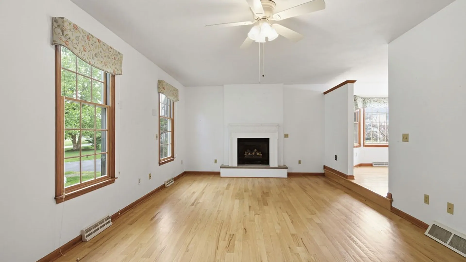 Property at 8413 Sugar Pine Circle, Clay, NY 13090 17