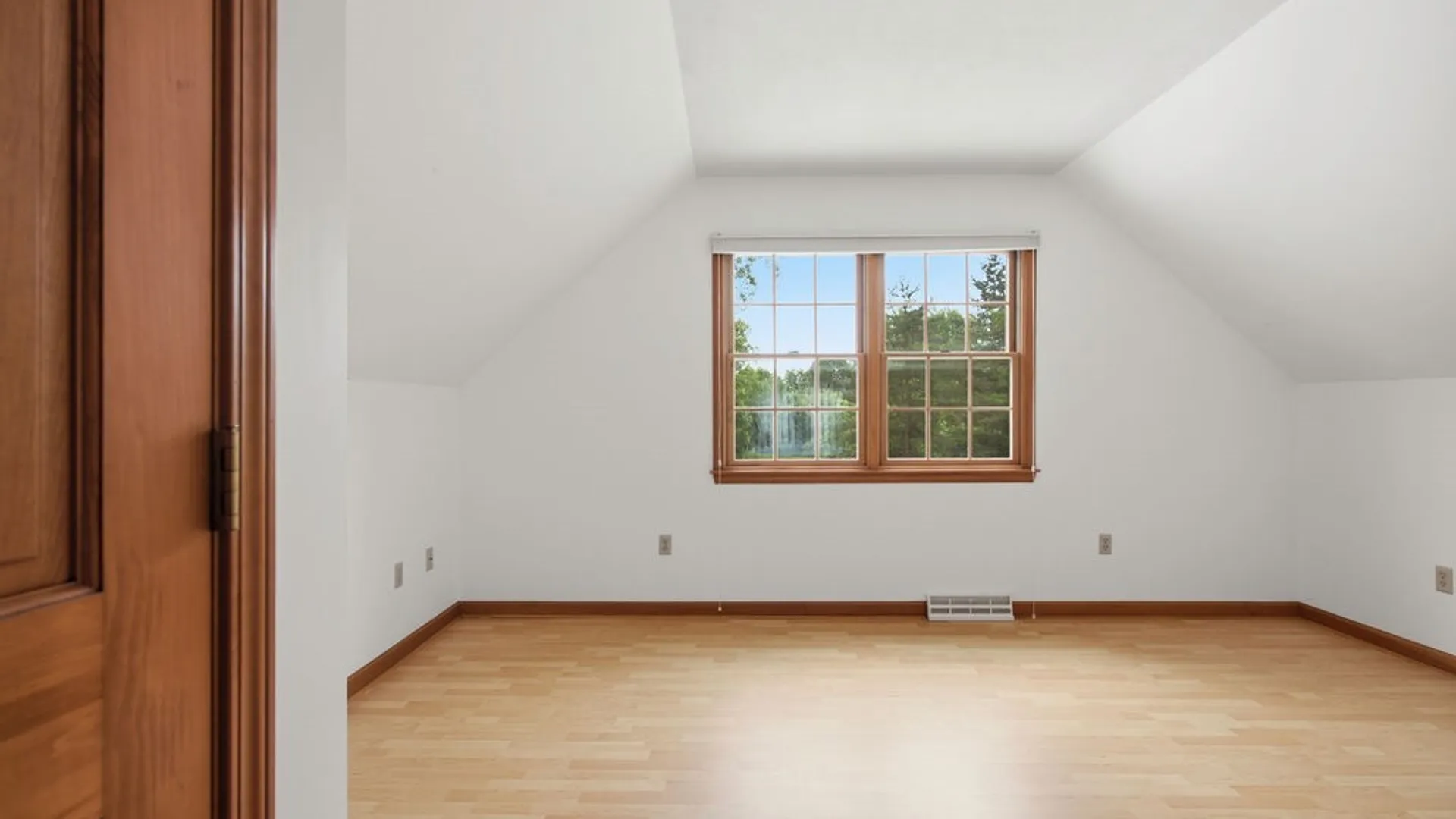 Property at 8413 Sugar Pine Circle, Clay, NY 13090 29