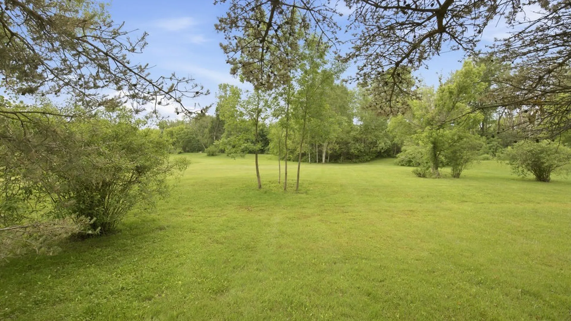 Property at 8413 Sugar Pine Circle, Clay, NY 13090 46