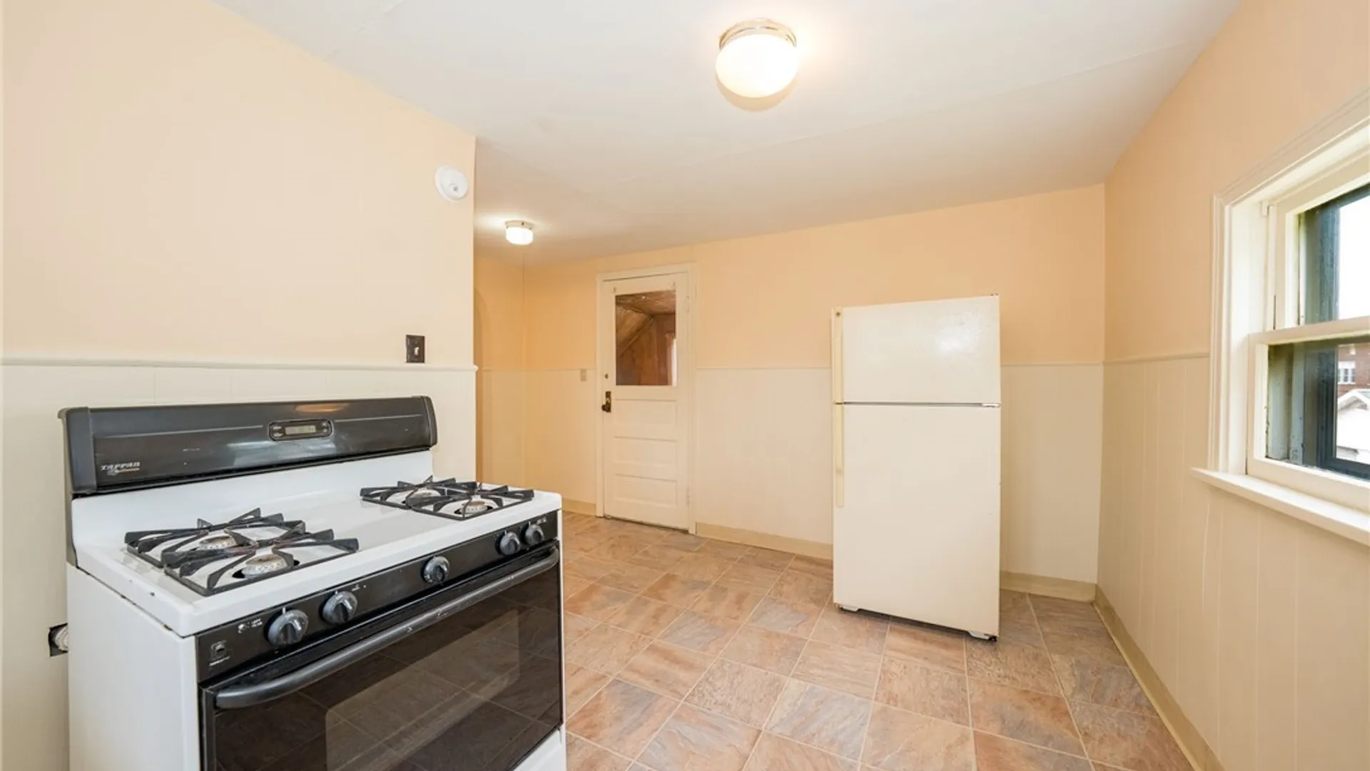 Property at 128 Benzinger Street, Buffalo, NY 14206 29