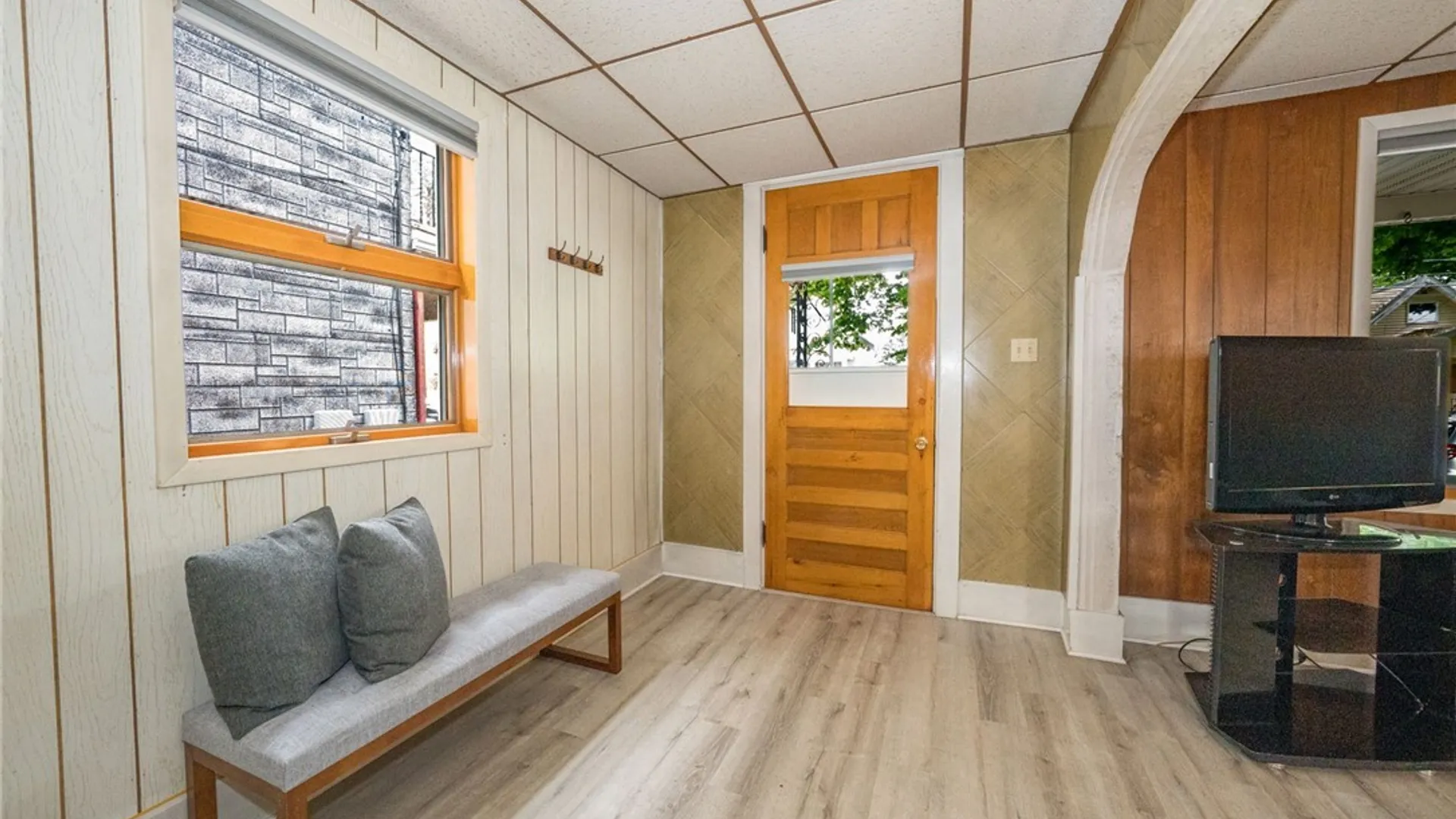 Property at 128 Benzinger Street, Buffalo, NY 14206 6