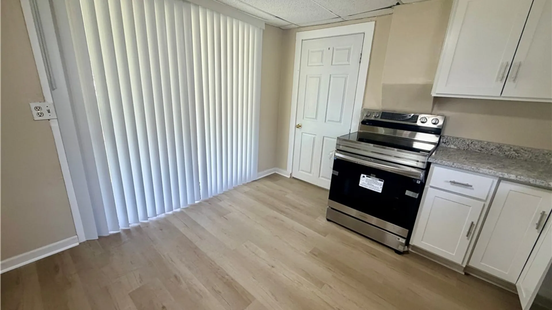Property at 17 College Ave, Greece, NY 14515 9