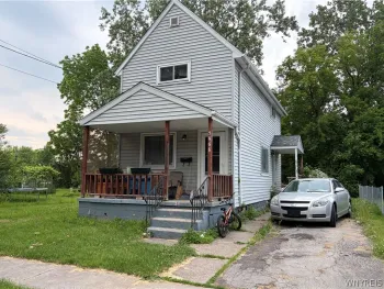Property at 5668 Frontier Avenue, Niagara Falls, NY 14304