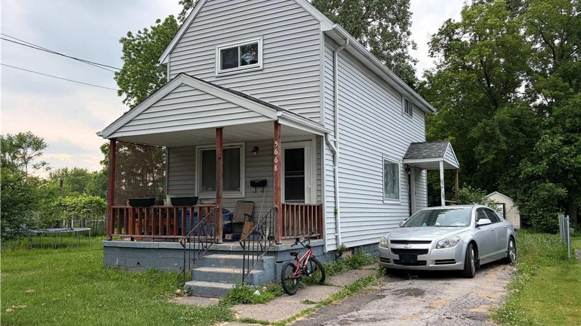 Property at 5668 Frontier Avenue, Niagara Falls, NY 14304 2