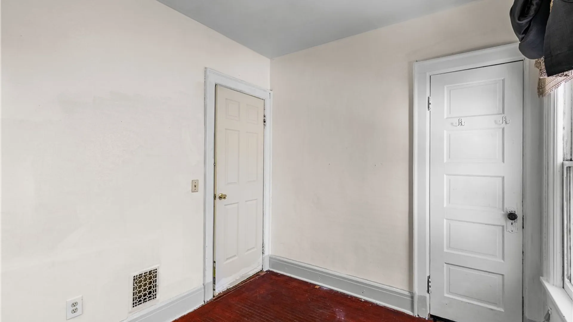 Property at 213 Keystone Street, Buffalo, NY 14211 22