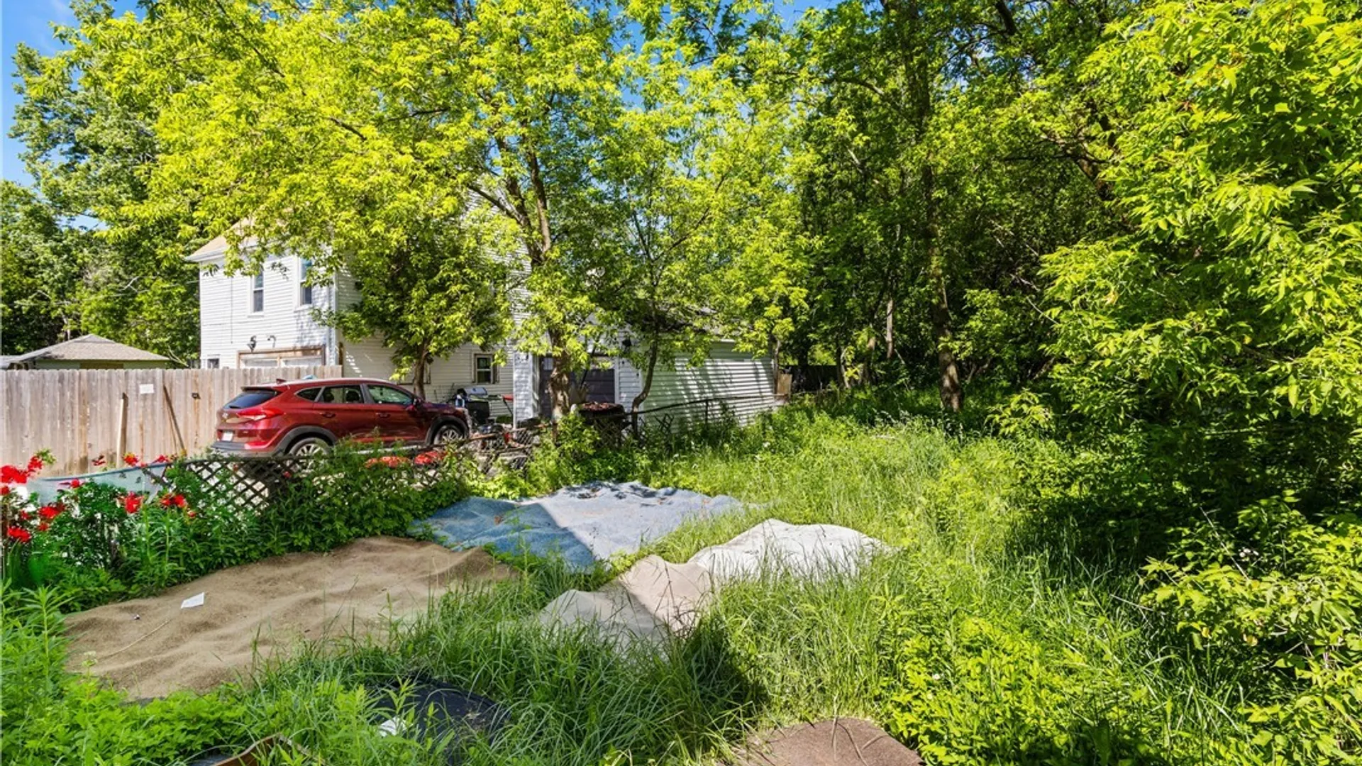 Property at 213 Keystone Street, Buffalo, NY 14211 5