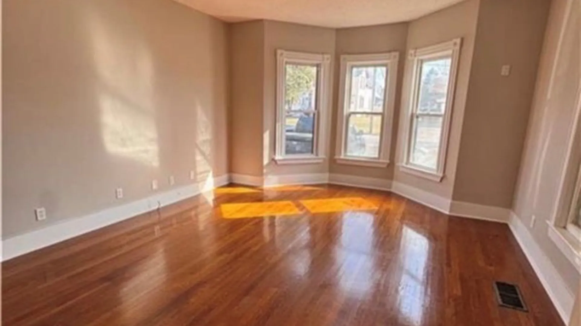 Property at 307 Highland Avenue, DeWitt, NY 13057 3