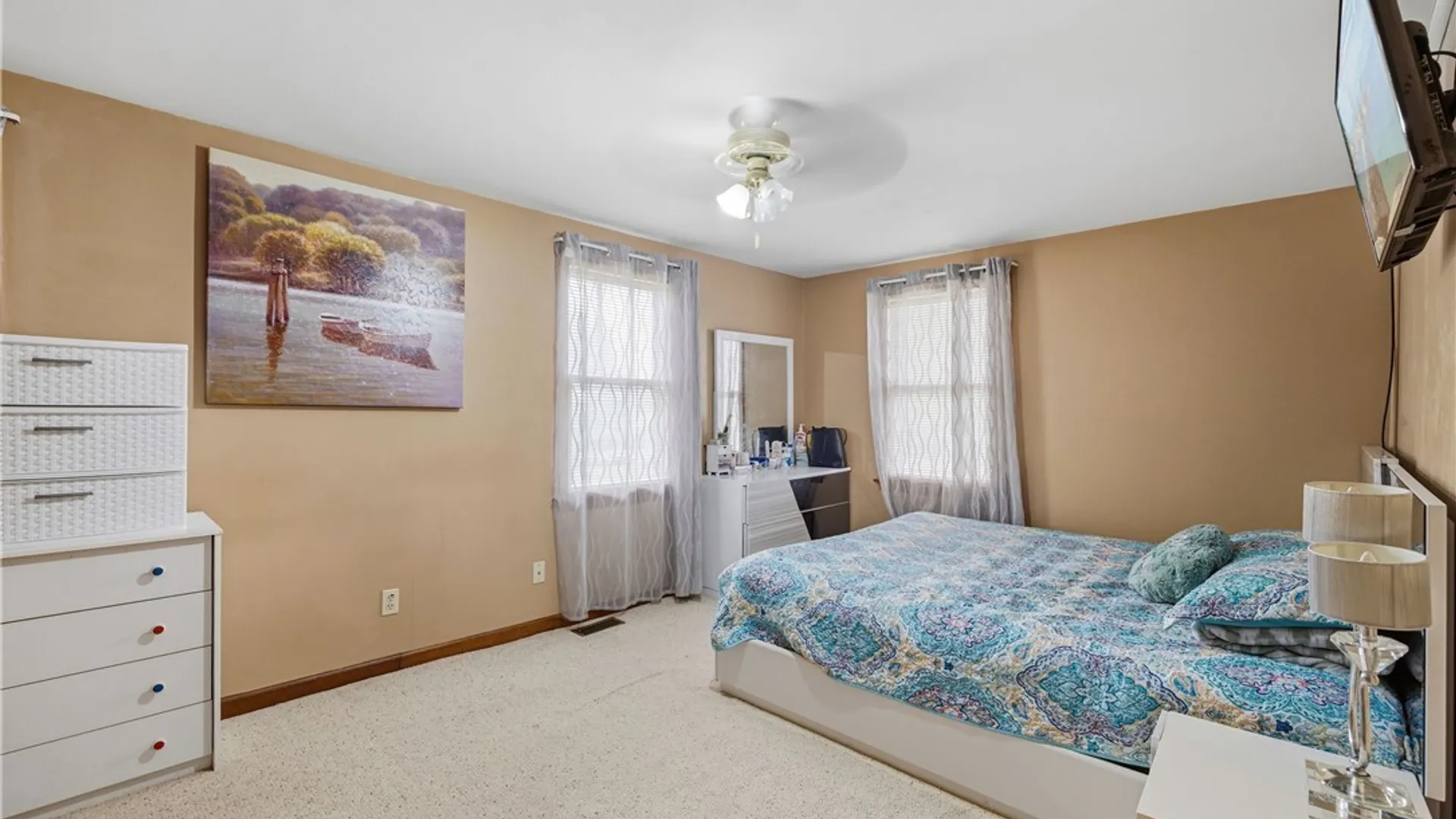 Property at 136 Mapleview Road, Cheektowaga, NY 14225 25