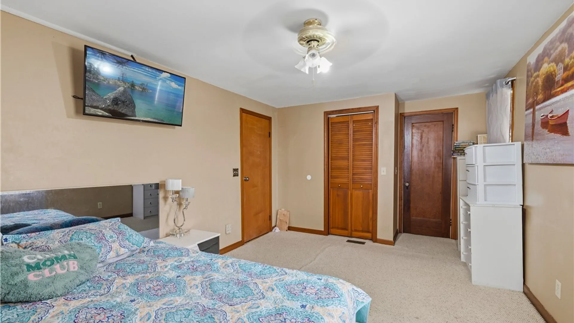 Property at 136 Mapleview Road, Cheektowaga, NY 14225 26
