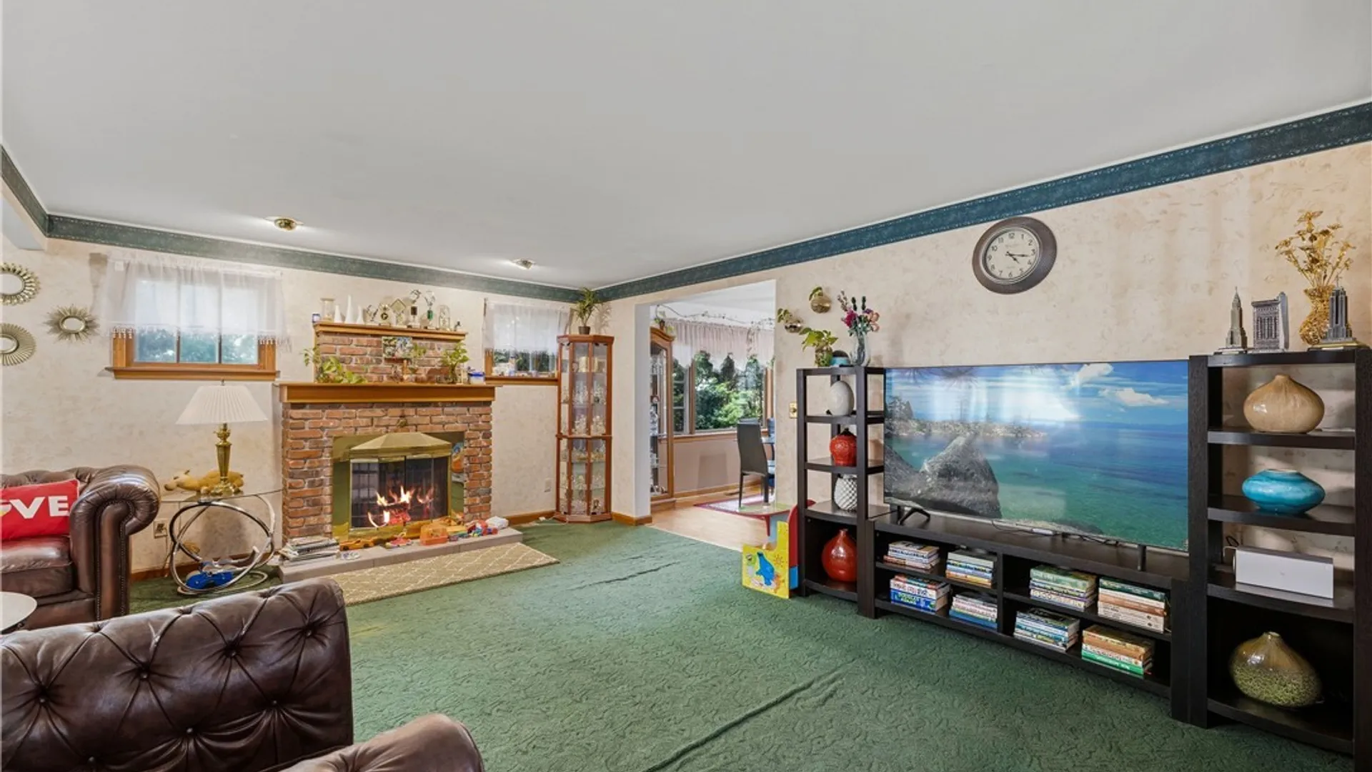 Property at 136 Mapleview Road, Cheektowaga, NY 14225 6