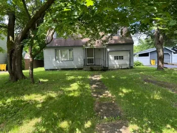 832 Maple Avenue, Elmira City, NY 14904