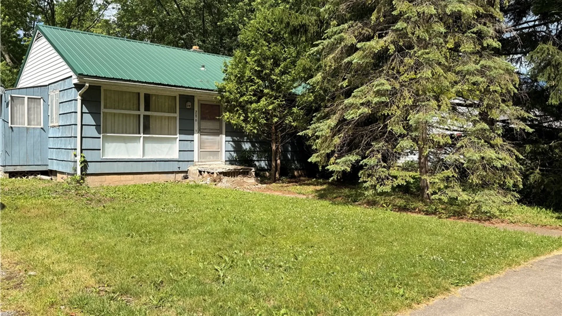 Property at 286 N Pearl Street, Canandaigua City, NY 14424 4