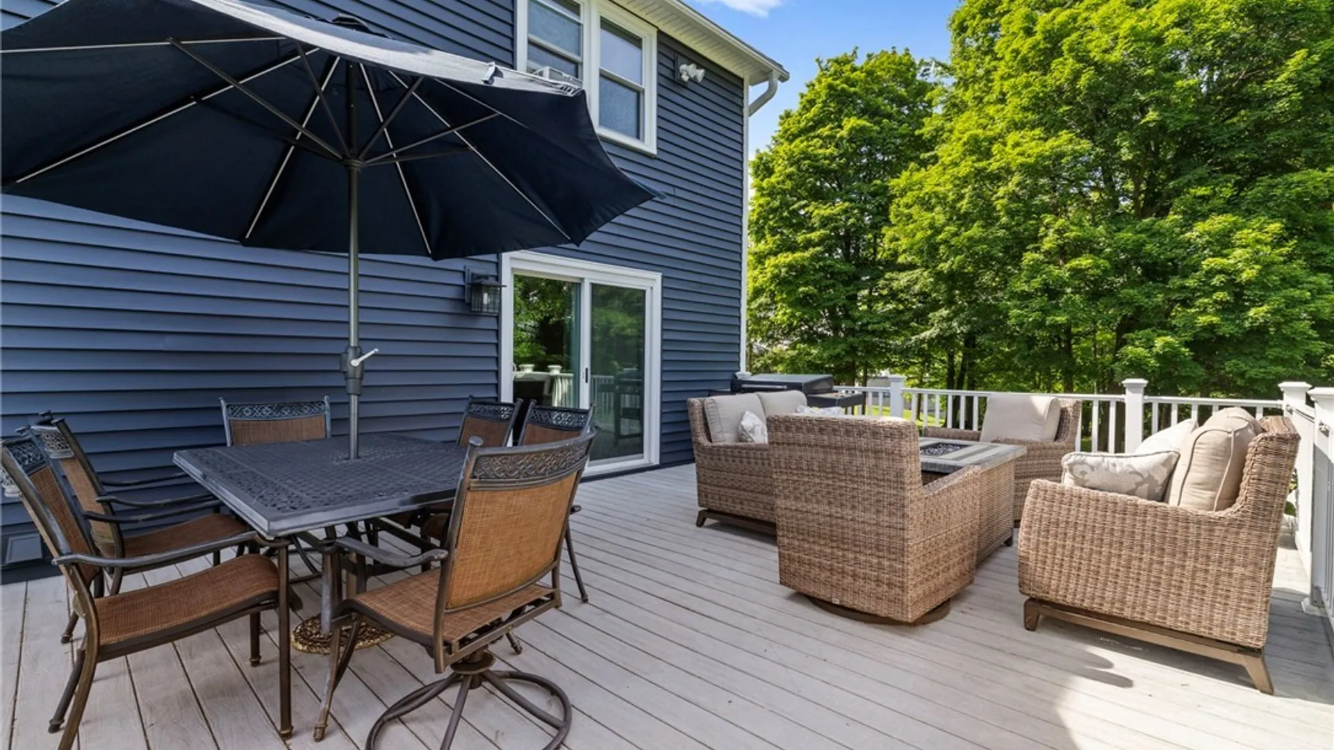 Property at 5746 Scenic Drive, Camillus, NY 13031 15