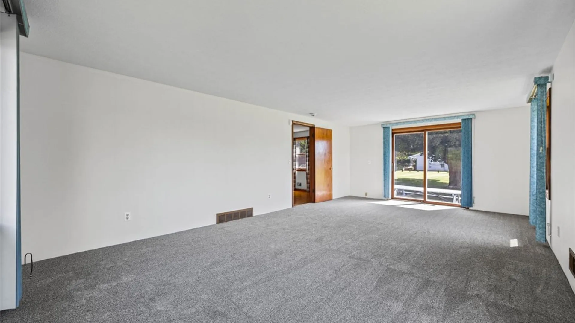 Property at 2085 Michigan Avenue, Lima, NY 14485 12